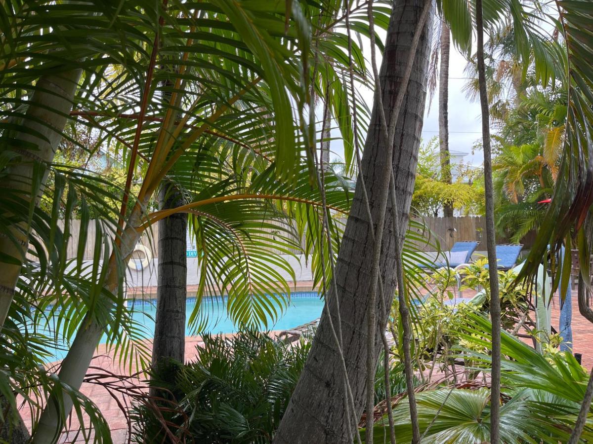 An Island Getaway At Palm Tree Villas Holmes Beach Zewnętrze zdjęcie